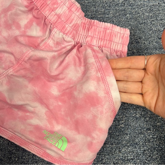 The North Face Little Girls Athletic Shorts - Picture 4 of 4